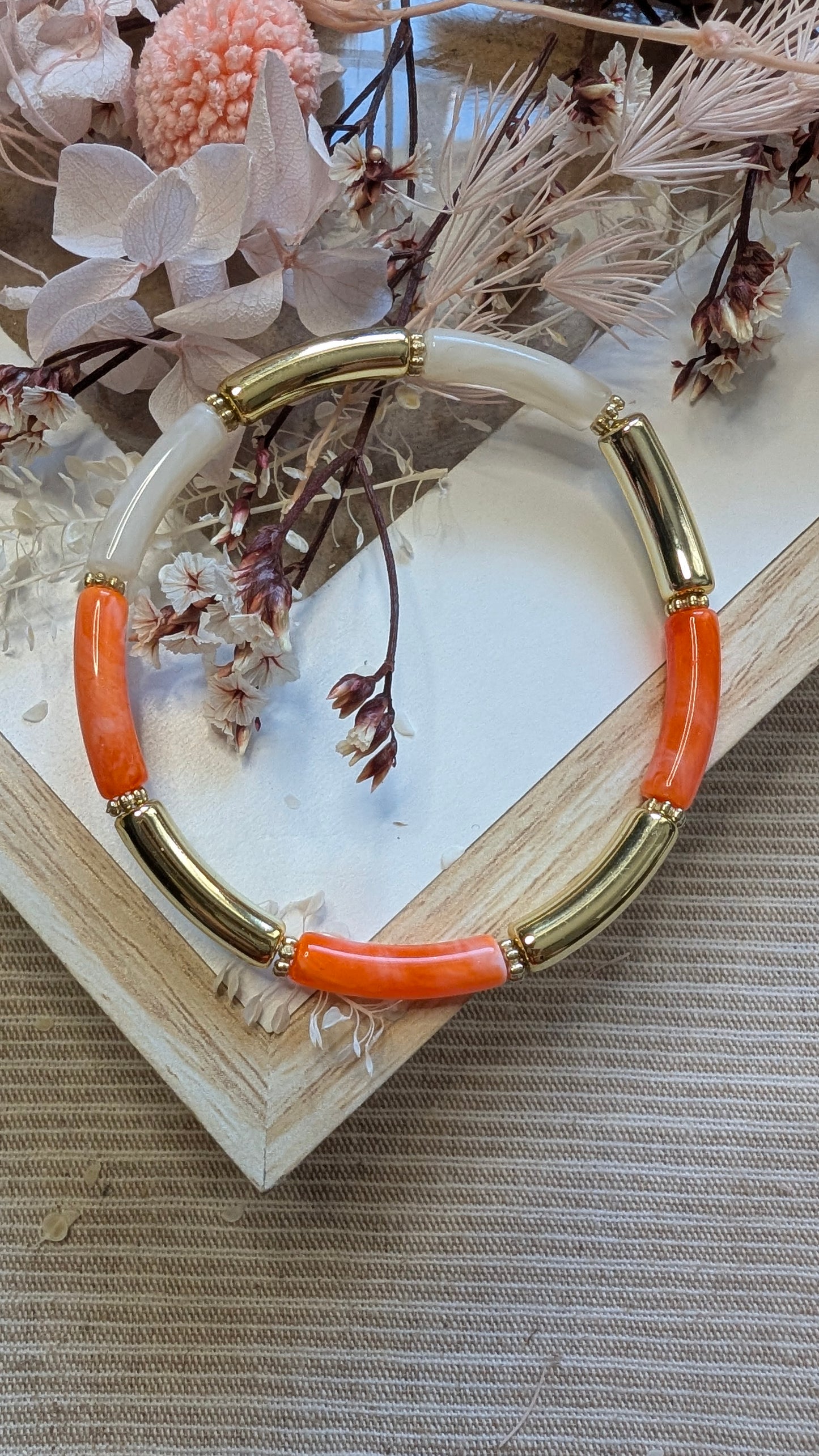 Bracelets perles fines incurvées en résine - Collection été