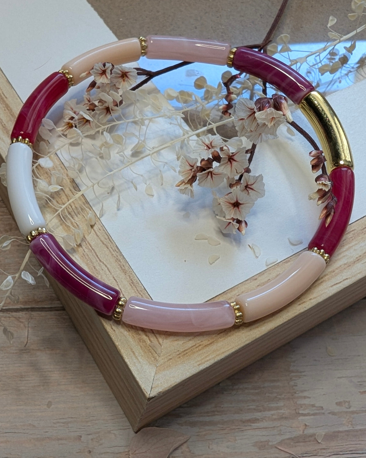 Bracelets perles fines incurvées en résine - Collection été