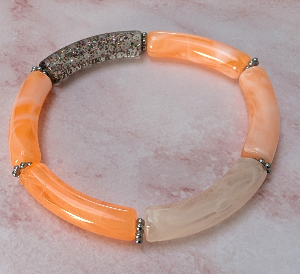 Bracelet résine modèle 3 corail et paillettes
