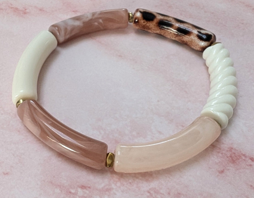 Bracelet résine modèle 4 nude leopard