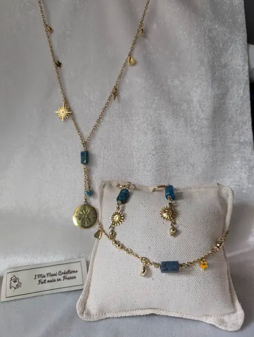 Photo de la collection Constellation (Sautoir, bracelet et boucles d'oreilles), pour un look total.