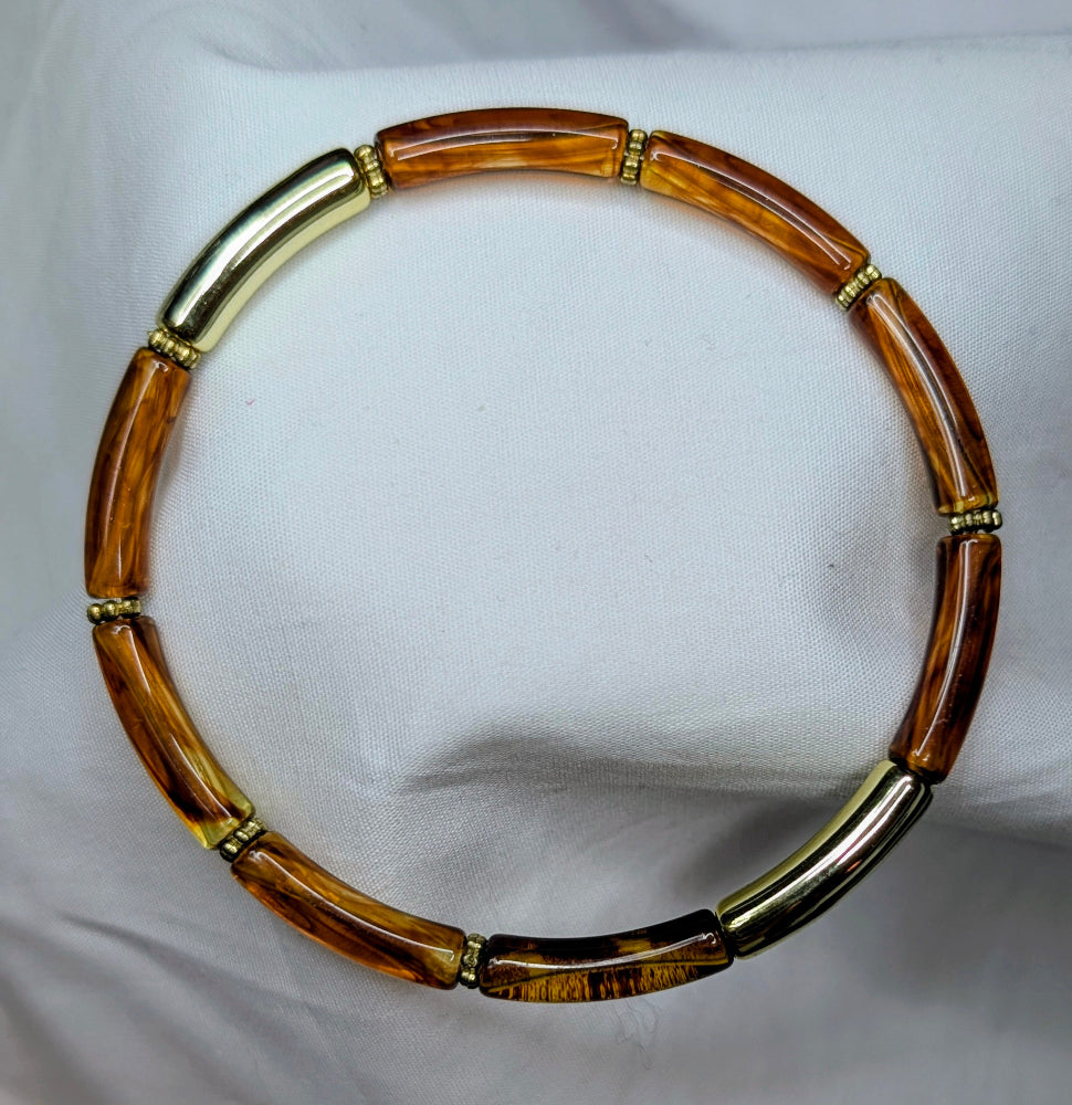 Bracelet fin en résine automne hiver –doré et ambre transparent