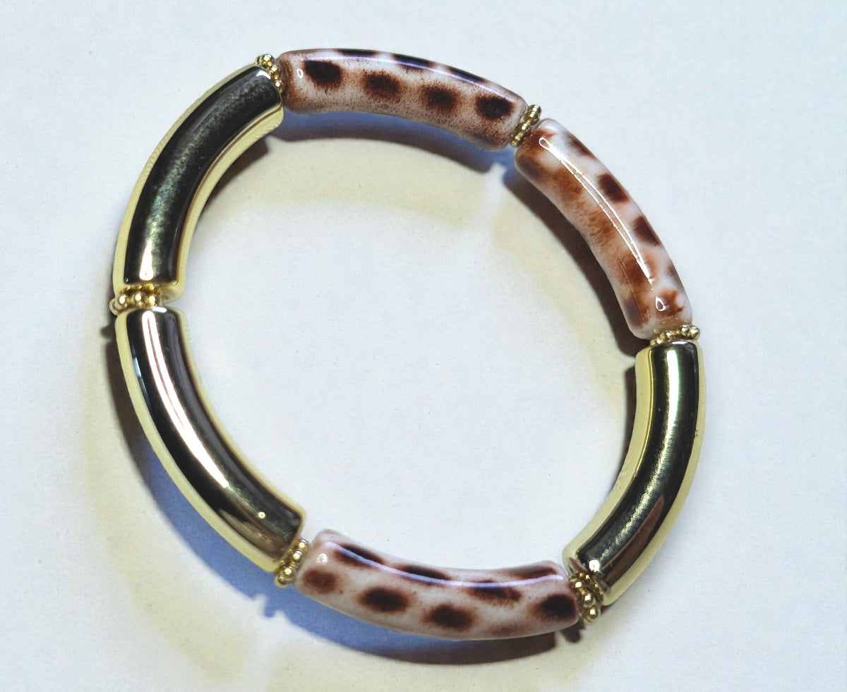 Bracelet élastique en perles de résine – doré et tacheté