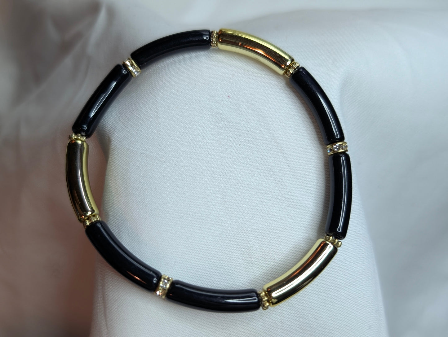 Bracelet fin en résine automne hiver –doré et noir