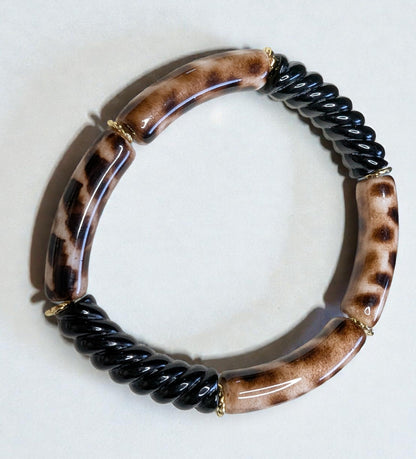 Bracelet élastique en perles de résine – tacheté et noir torsadé