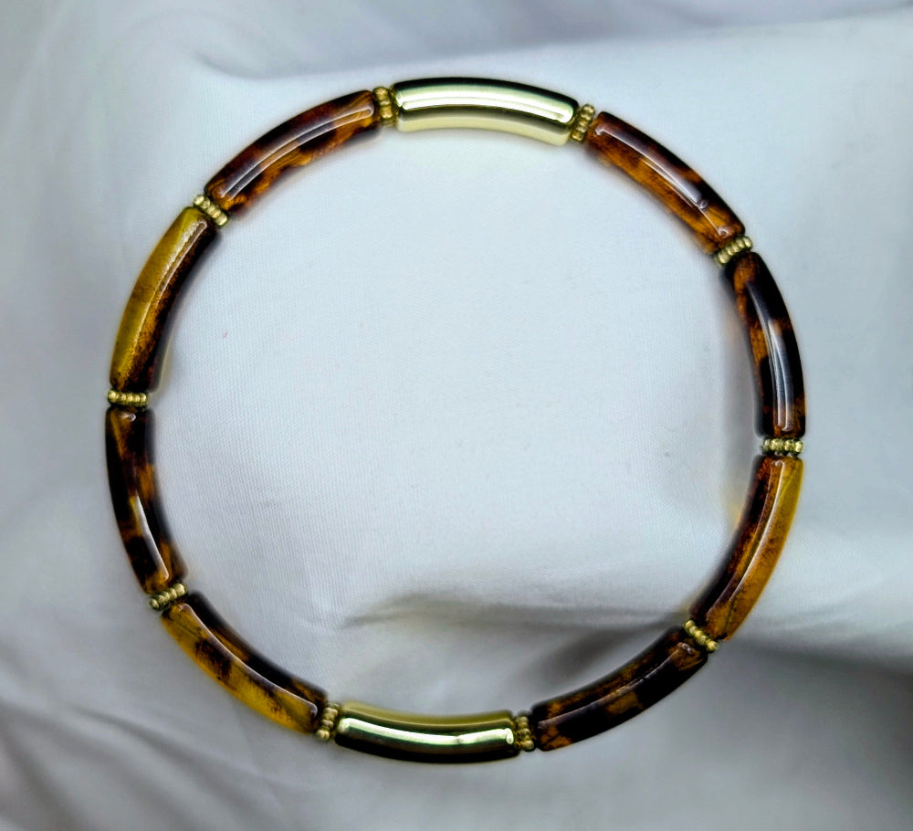 Bracelet fin en résine automne hiver –doré, ambre tacheté transparent