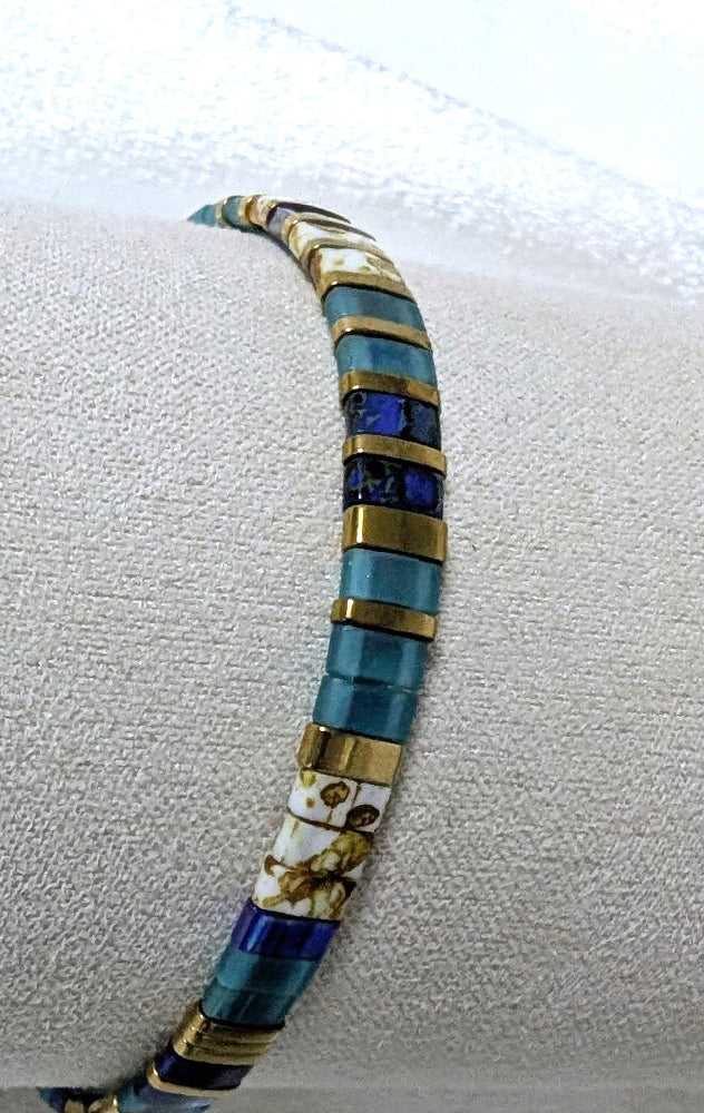 Le bracelet Aiiro, une création à la fois fraîche et élégante, idéale en toute saison