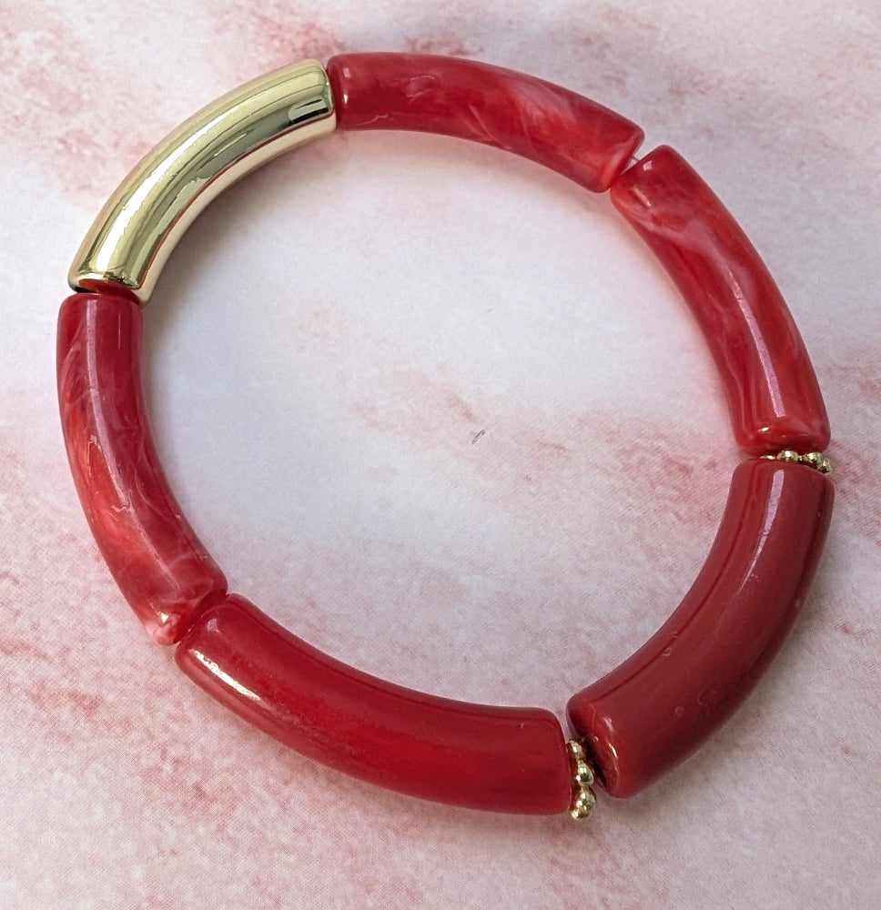 Bracelet résine modèle 11 rouge opaque et marbré et doré